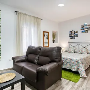 https://encantador-loft-teatro-falla.hotelsincadiz.net